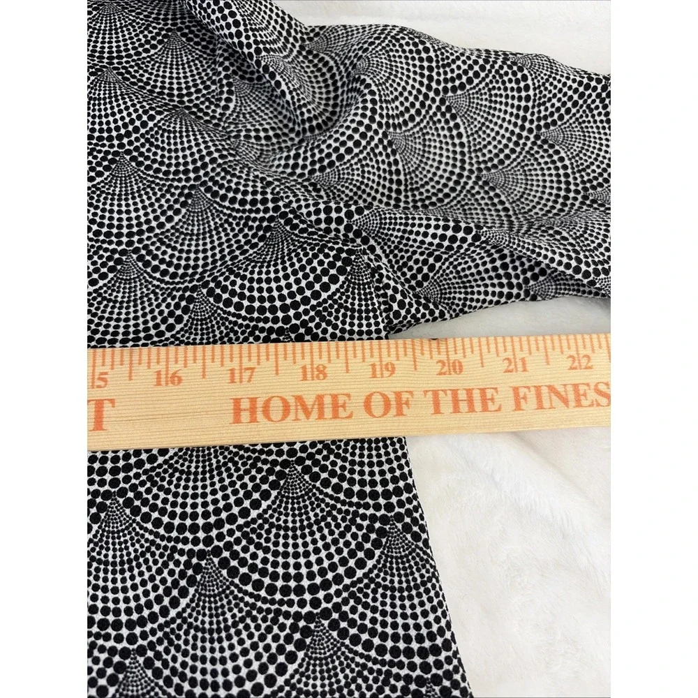 MICHAEL Michael Kors Geometric Scallop Keyhole Blouse Black White M Career Mod